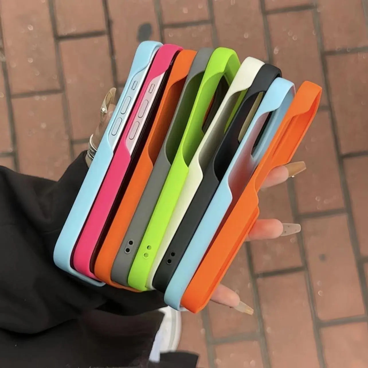 Étui Graphite Demi-Format – Protection Élégante et Compacte pour Accessoires