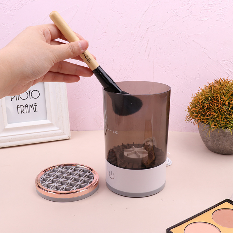 Nettoyeur de Pinceaux de Maquillage – Nettoyage Rapide, Séchage Efficace et Réutilisable